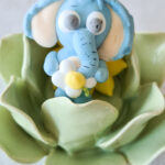 Laste magustoidud karakteriga armas vahukomm