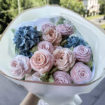 Sefiirililleaed roosa ja helesinine sefiirilillekimp sünnipäevaks