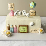 Laste magustoidud karakteriga lastetort vahukommidega