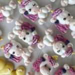 Laste magustoidud karakteriga vahukommi ükssarvikud