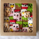 Laste magustoidud karakteriga minecraft vahukommid