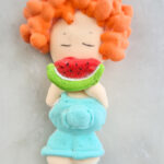 Laste magustoidud karakteriga vahukomm