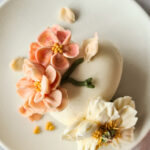 Kreemlillede portfoolio Magustoit kreemlilledega