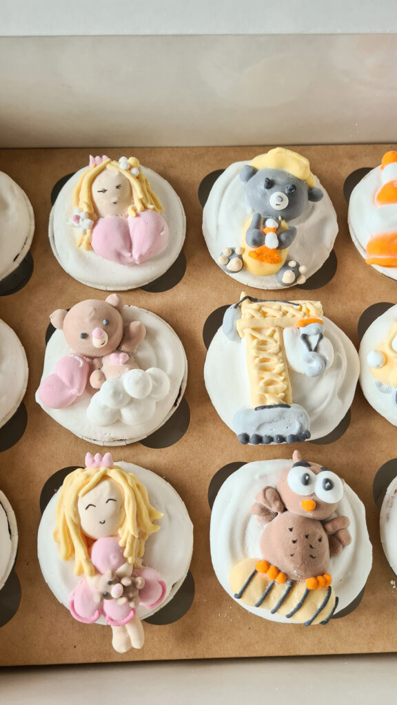 Tassikoogid lastele Tasssikoogid lastele vahukommidega