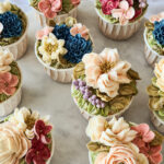 Kreemlillede portfoolio Tassikoogid käsitöö kreemlilledega